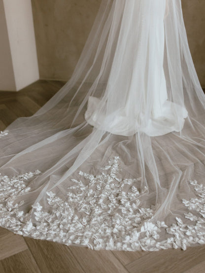 Chic Bridals Wedding Dresses Diana Veil Danika Lace Dress | Ball Gowns Toronto  Wedding Gowns