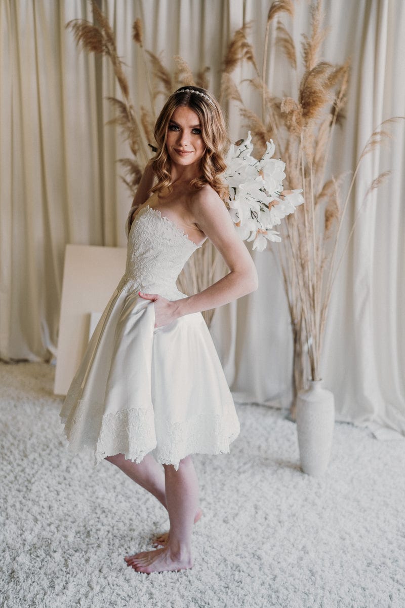 short wedding dress with tights Bride & Bridesmaids