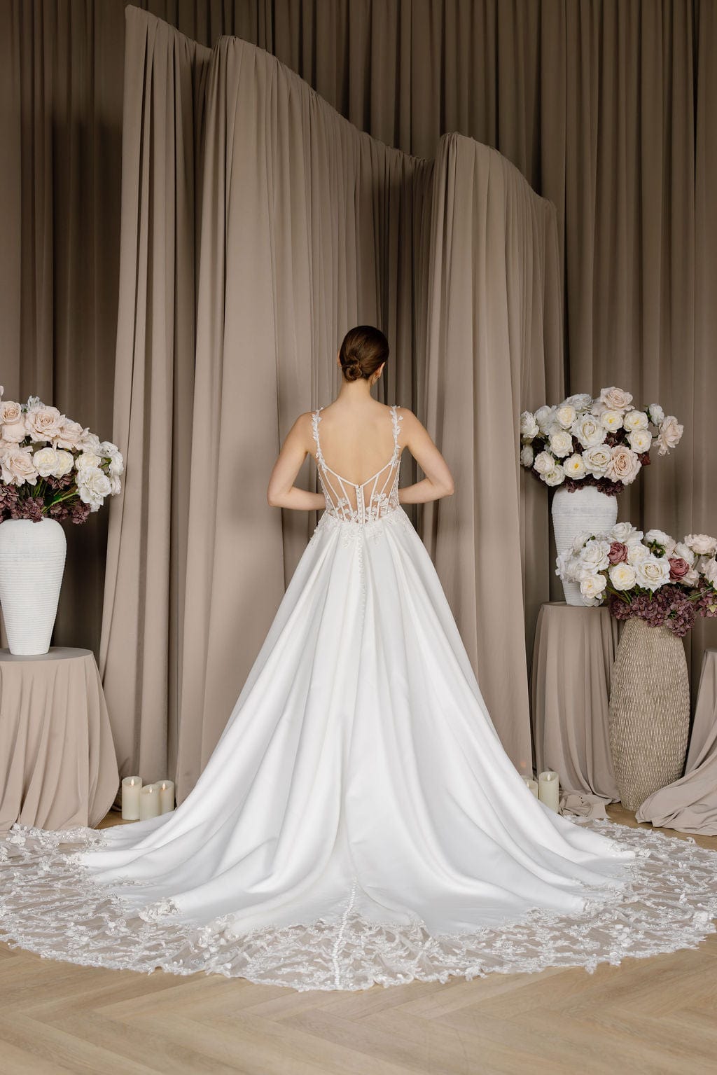 ginny and georgia wedding dress designer Will never be over @briannehowey in this @inesdisanto wedding dress that our costume designer @juliapatkos found. The dress is so stunning and voluptuous we had to find a dummy version for Bri