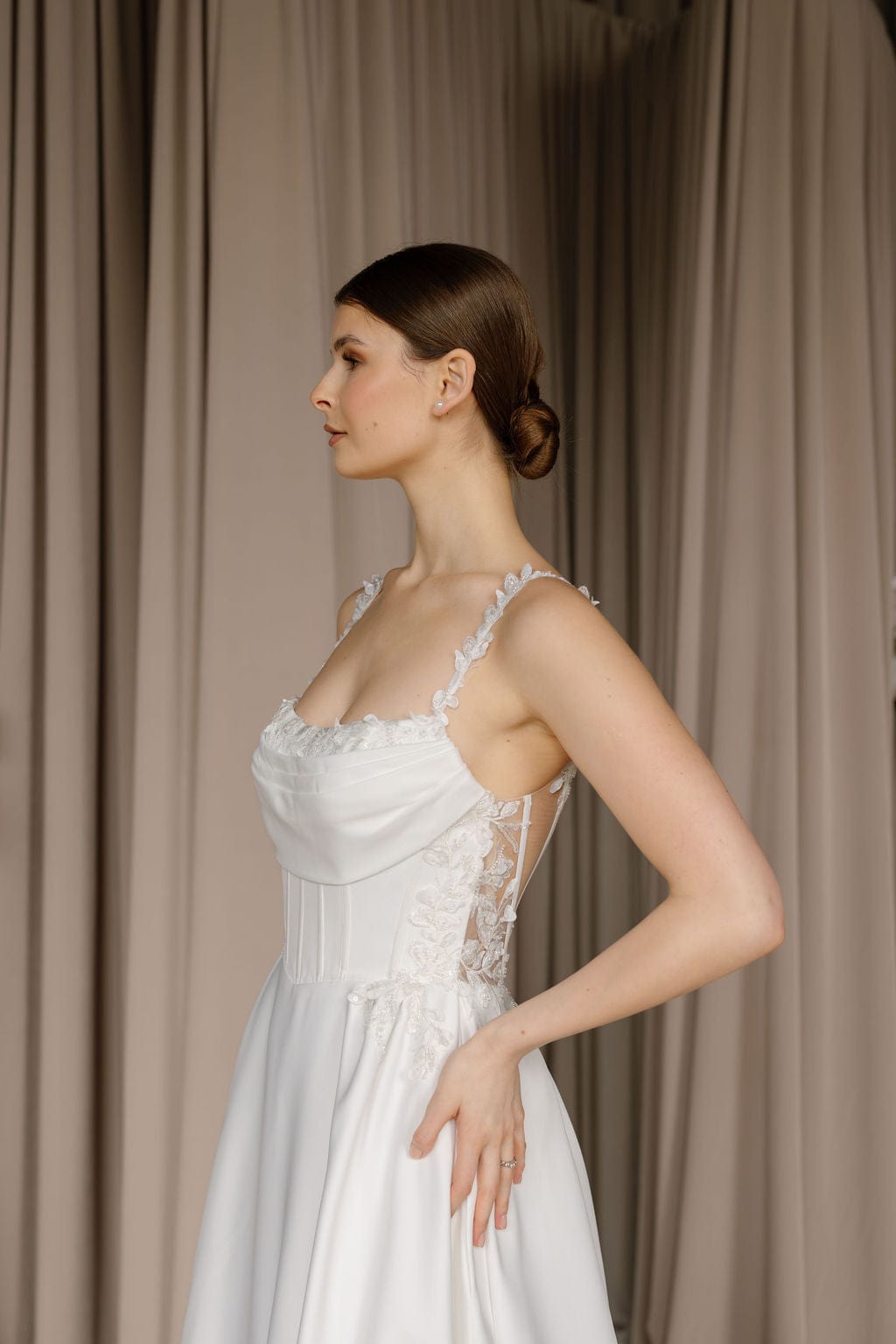 ginny and georgia wedding dress designer Bri looking stunning in her fitting for the incredible Ines Di Santo wedding dress #ginnyandgeorgia #ginnyandgeorgiaseason2