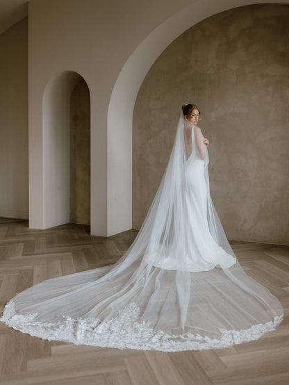 Chic Bridals Wedding Dresses Dominic Veil Danika Lace Dress | Ball Gowns Toronto  Wedding Gowns