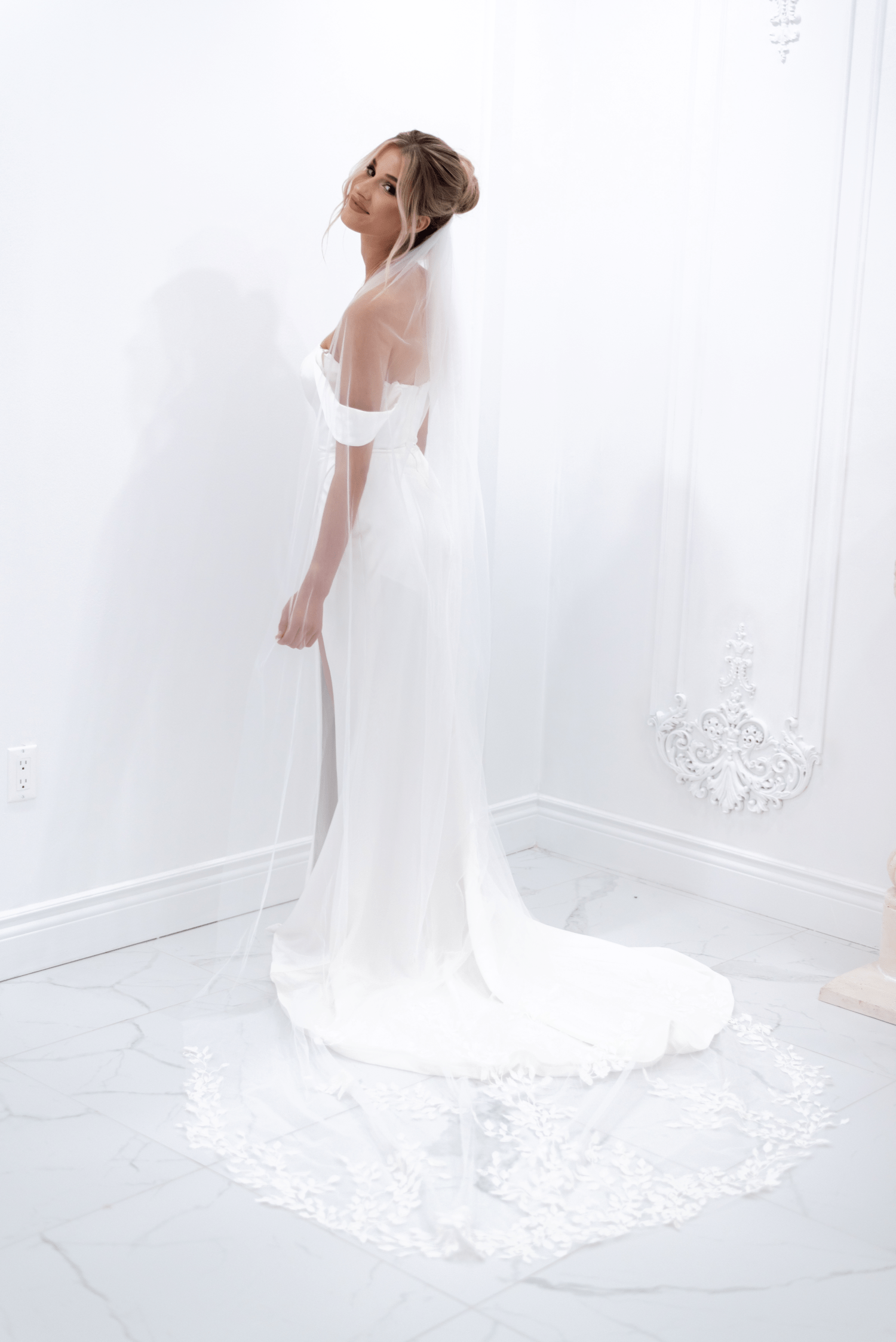 Chic Bridals Bridal Veils Ivory / 3x3.5 "Royal" Danielle Veil Wedding Gowns